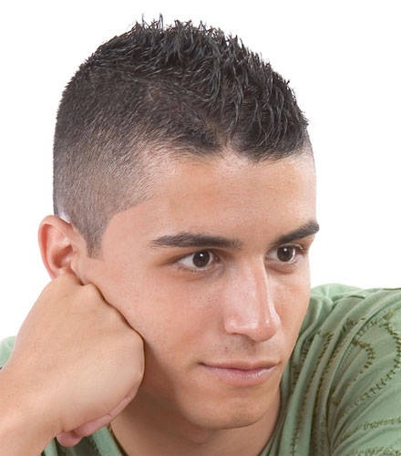 men-short-spiky-hairstyles