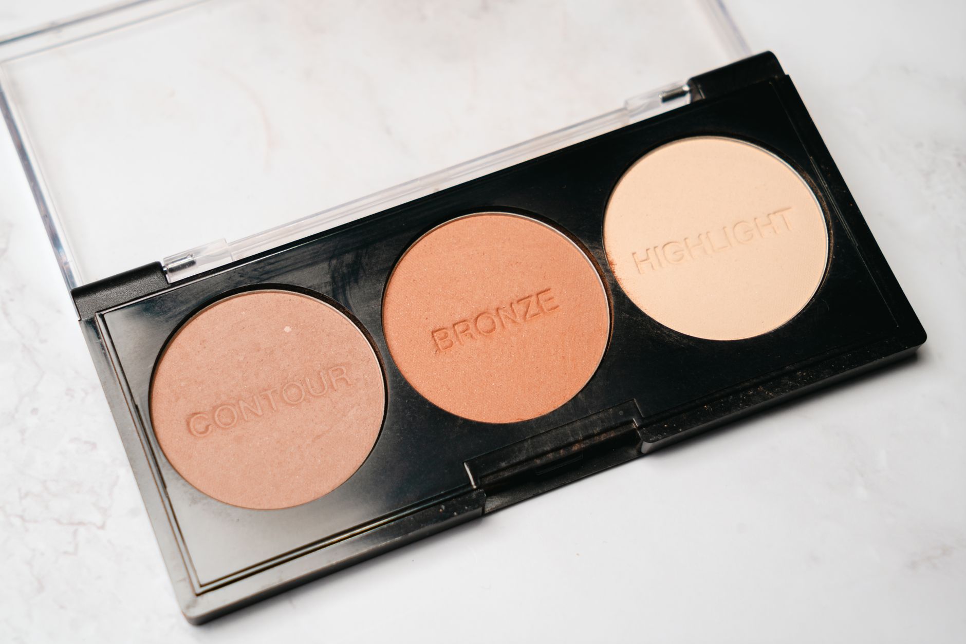 How to Contour and Highlight for Beginners