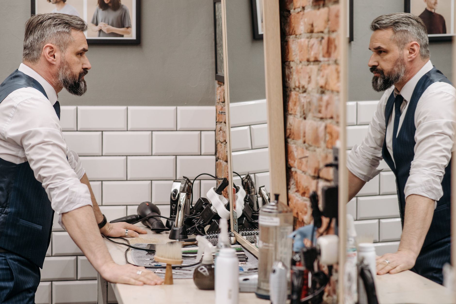 Best Grooming Tips for Men Over 40: A Complete Guide to Looking Sharp