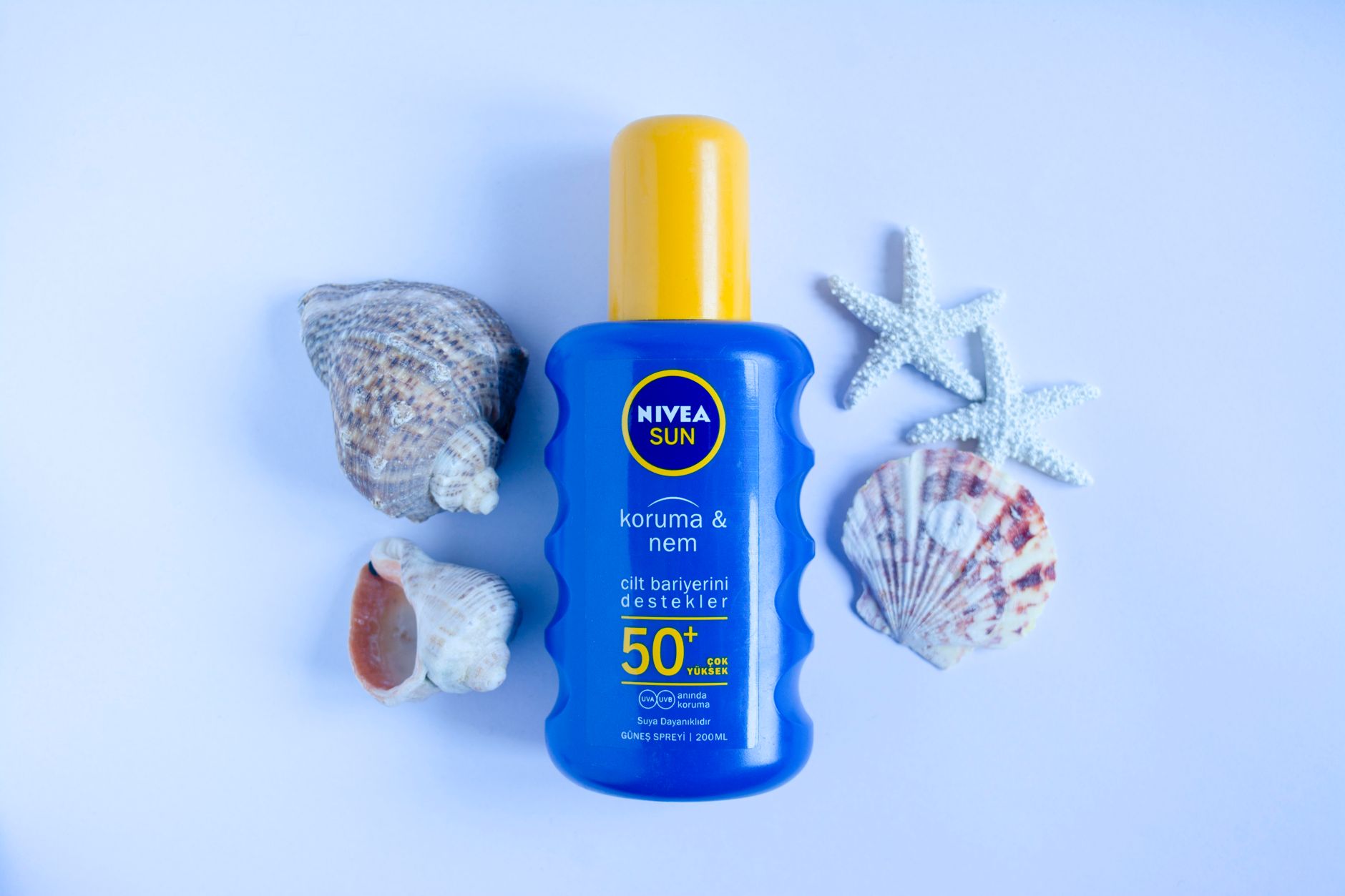 Summer Skincare Routine for Oily Skin: A Complete Heat-Proof Guide