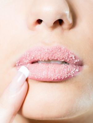 how to get rid of dry lips with Sugar