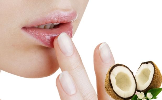 How to get rid of dry lips with Coconut Oil