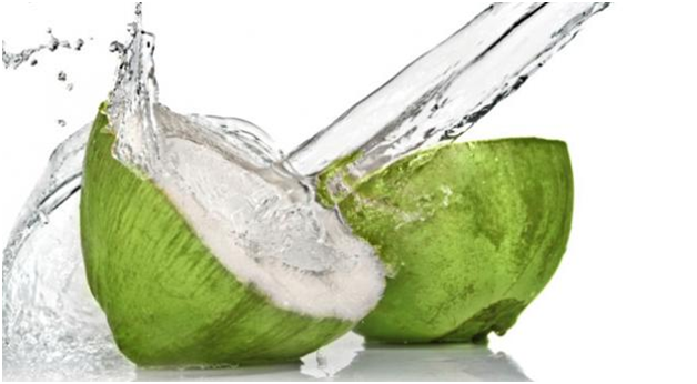 HOW TO LIGHTEN TANNED SKIN NATURALLY with coconut water